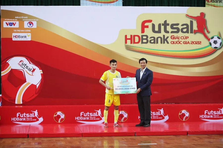 HLV Nguyễn Hữu Hoàng Phúc (Futsal Sài Gòn): Tôi dặn cầu thủ tự tin vì chắc chắn chúng ta làm được! ảnh 1