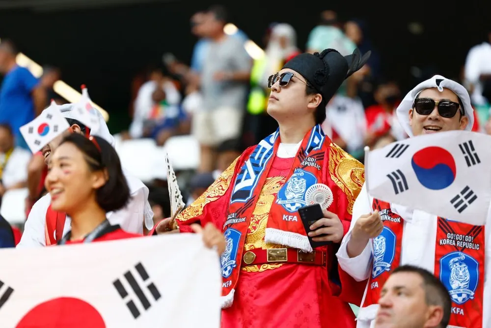 Các CĐV Hàn Quốc hâm nóng bầu không khí ở World Cup 2022. ẢNH: GETTY