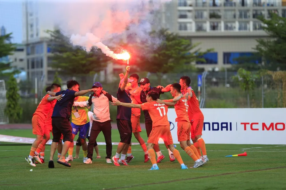 VIB Sài Gòn vô địch VSC-S2 đầy nghẹt thở ảnh 2