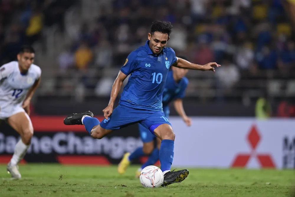 Thái Lan có trận đấu dễ dàng trước đối thủ Philippines. ẢNH: FAT