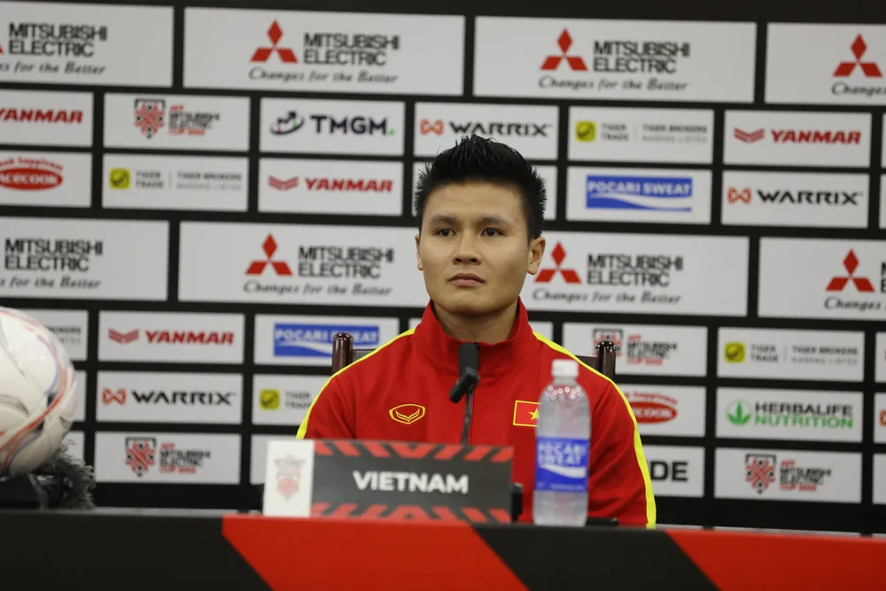 Quang Hải tham dự buổi họp báo trước trận đấu Việt Nam - Myanmar. ẢNH: HẢI HUYỀN