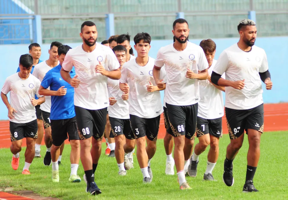 Buổi tập đầu tiên của Khánh Hòa trong năm Quý Mão 2023. ẢNH: MINH SƠN 