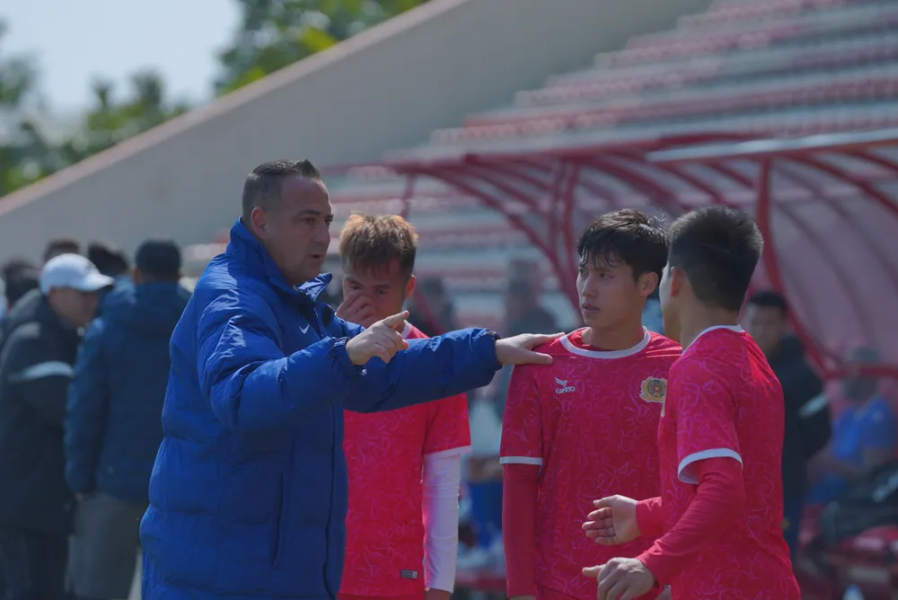 Tân HLV Paulo Foiani của Công an Hà Nội