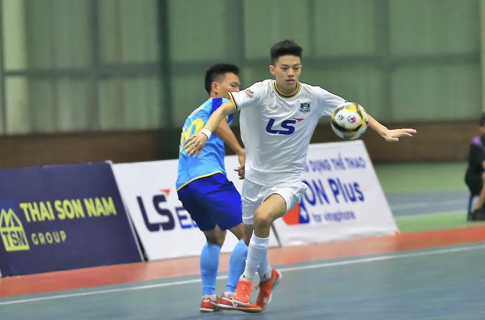 Thái Sơn Bắc bị Khánh Hoà chia điểm đáng tiếc. ẢNH: ANH TRẦN. 