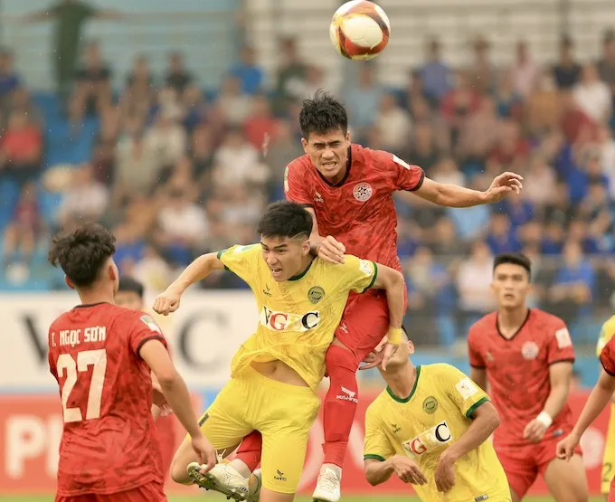 PVF CAND thắng nhọc đội tân binh Hòa Bình ở trận ra quân Giải hạng Nhất quốc gia 2023