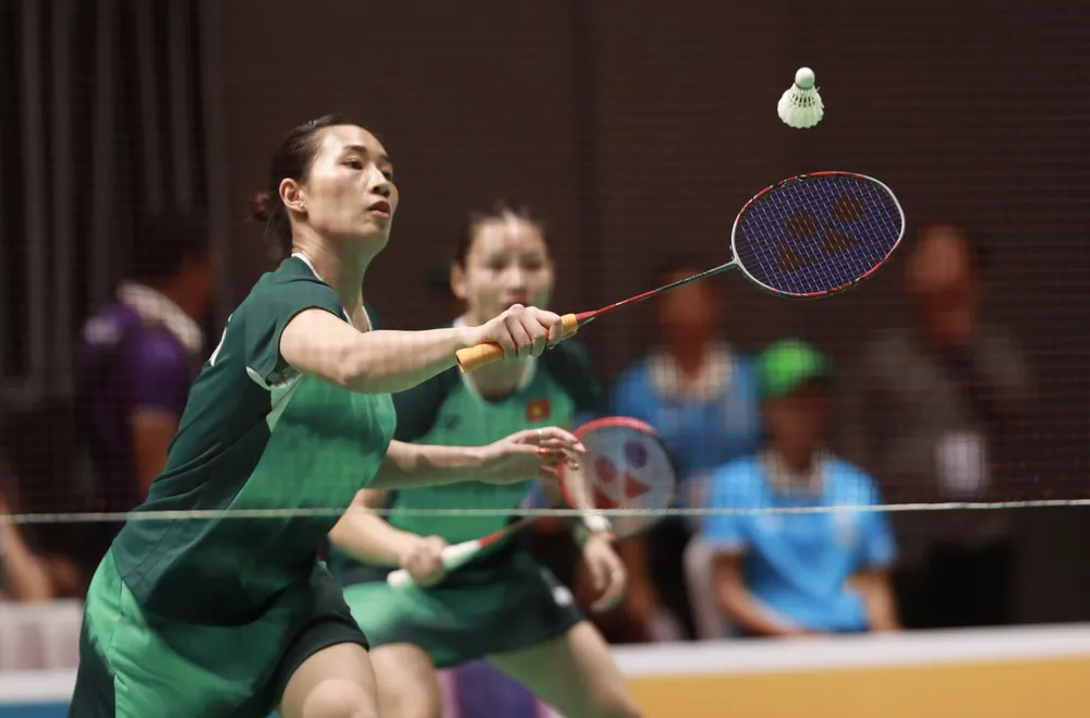 Đội tuyển nữ Việt Nam thua Singapore ở nội dung đồng đội