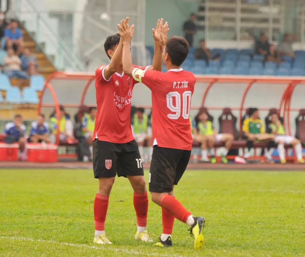 Long An tạm thoát khỏi vị trí cuối bảng.