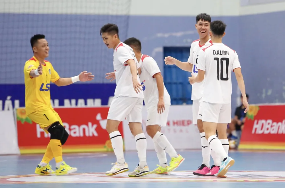 Niềm vui của các cầu thủ Thái Sơn Nam TPHCM. ẢNH: TÂM HÀ