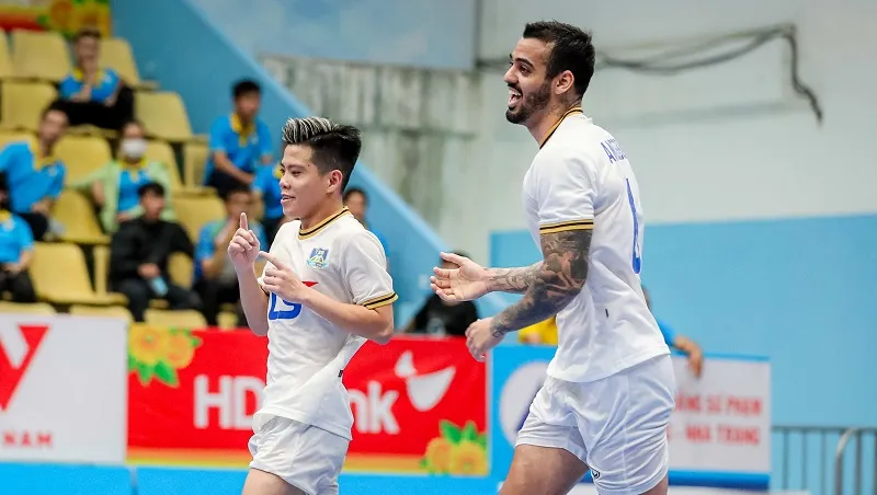 Sỹ Linh ăn mừng bàn thắng vào lưới Khánh Hòa. ẢNH: ANH TRẦN 