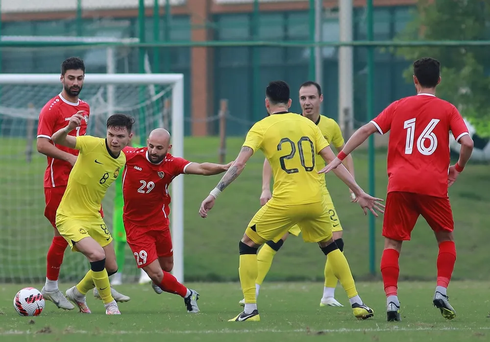Malaysia đang có chuyến tập huấn ở Trung Quốc, và có 2 trận giao hữu với Syria và Trung Quốc. ẢNH: FAM