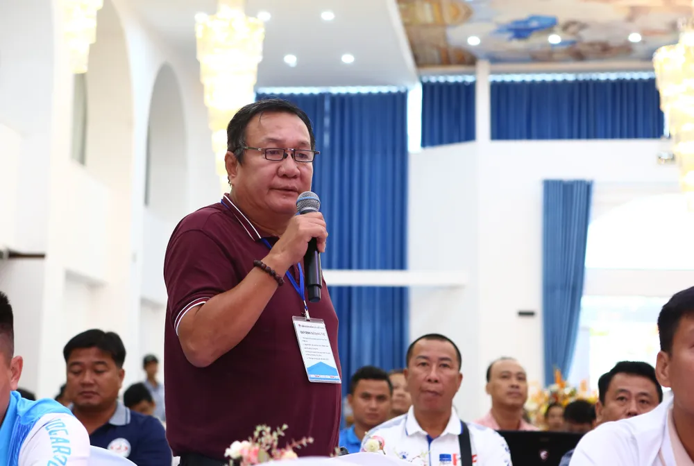 Giám đốc Kỹ thuật Hoàng Văn Phúc của U21 Hà Nội.