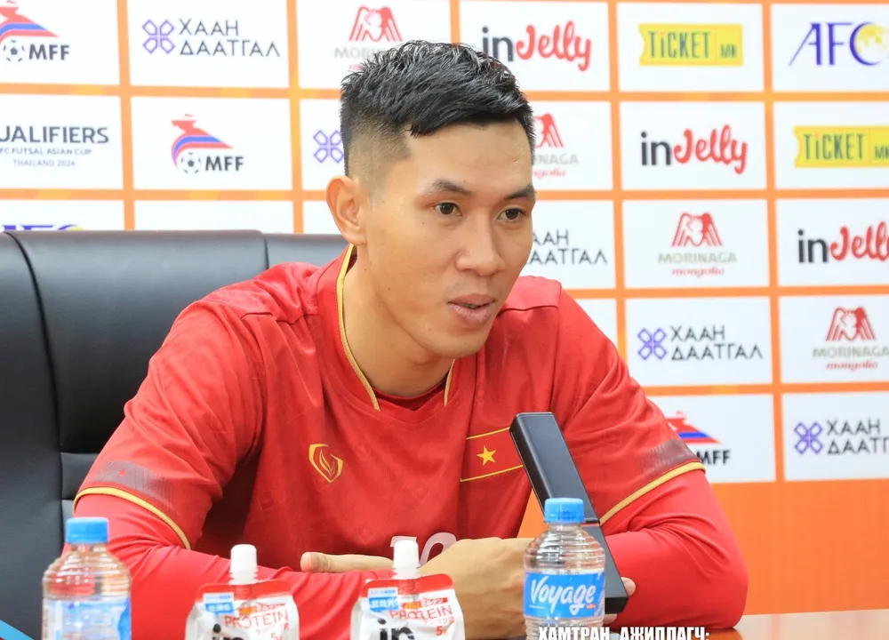 Pivot Nguyễn Thịnh Phát thể hiện niềm vui với chiến thắng của đội tuyển futsal Việt Nam.