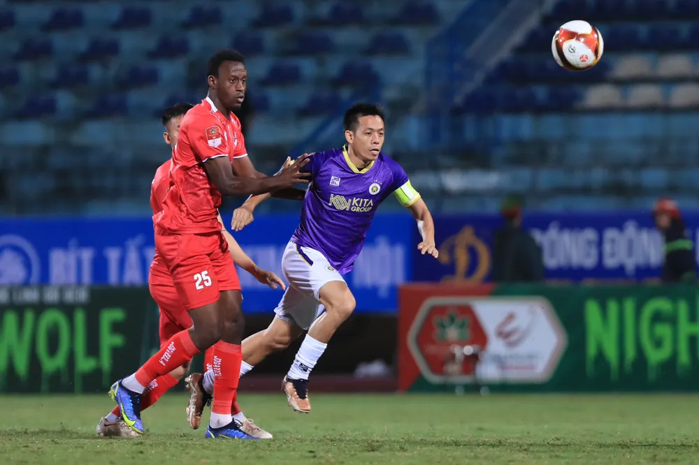 Văn Quyết cùng Hà Nội FC đã thất bại 4 trận liên tiếp ở mọi đấu trường.