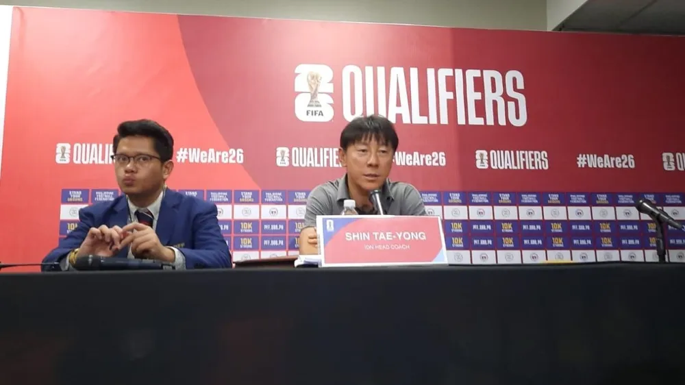 HLV Shin Tae-yong đầy tự tin khi các cầu thủ Indonesia được chơi trên sân nhà.