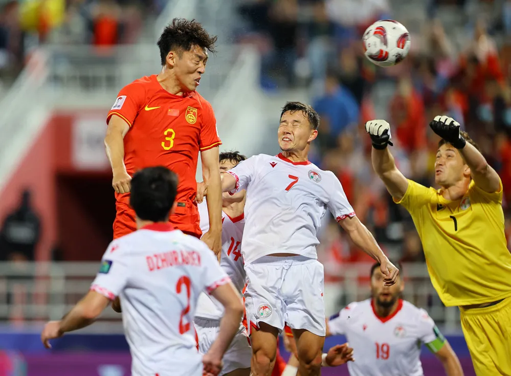 2024-01-13t161200z-1386818959-up1ek1d18zxgk-rtrmadp-3-soccer-asiancup-chn-tjk-report-1362-2060.jpg