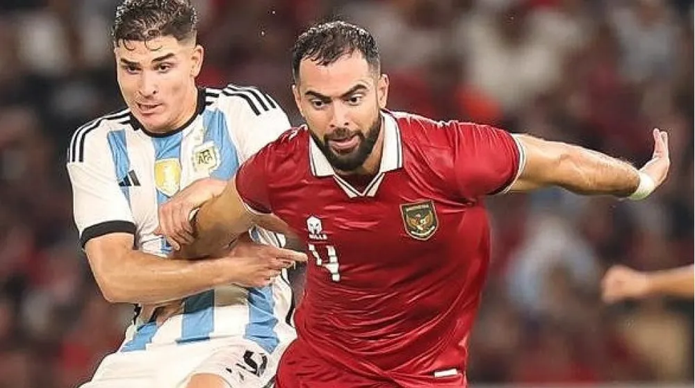 Đội phó Jordi Amat lỡ trận đấu lượt đi với đội tuyển Việt Nam vì chấn thương. ẢNH: BOLA 