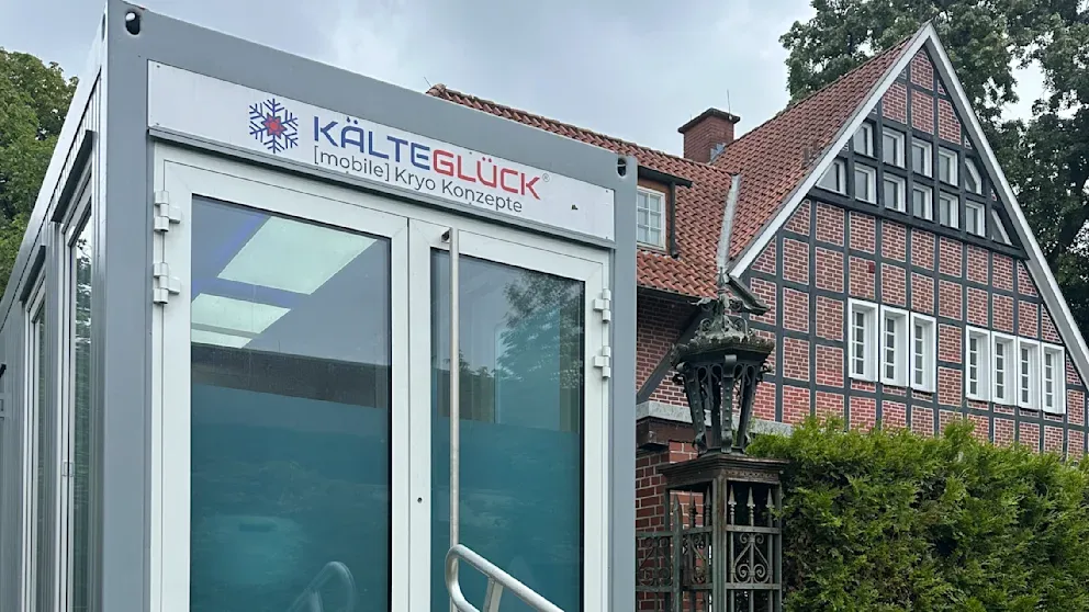 Buồng làm lạnh di động có nhiệt độ lên đến -85 độ C của Bồ Đào Nha tại EURO 2024. ẢNH: BILD