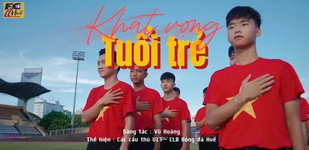 Các cầu thủ U17 Huế tung MV ca nhạc chào mừng 79 năm Quốc khánh nước Cộng hòa xã hội chủ nghĩa Việt Nam. 