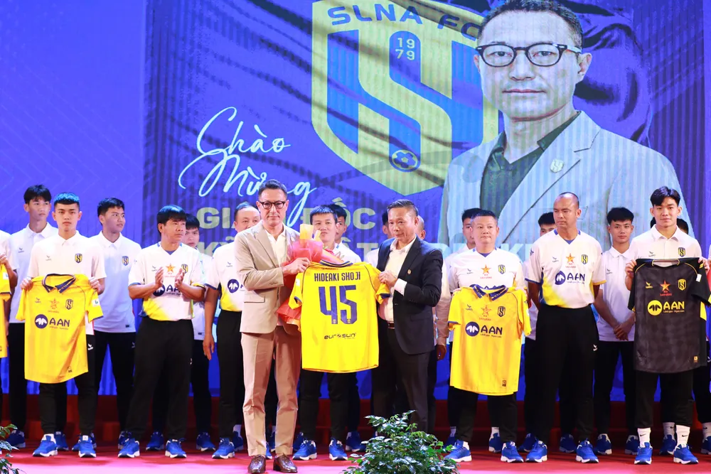 SLNA LTC_0166 001.jpg