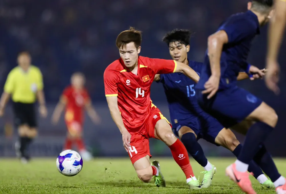 Chấn thương của Hoàng Đức không nghiêm trọng và kịp bình phục cho trận đấu quan trọng với Lào. ẢNH: DŨNG PHƯƠNG 