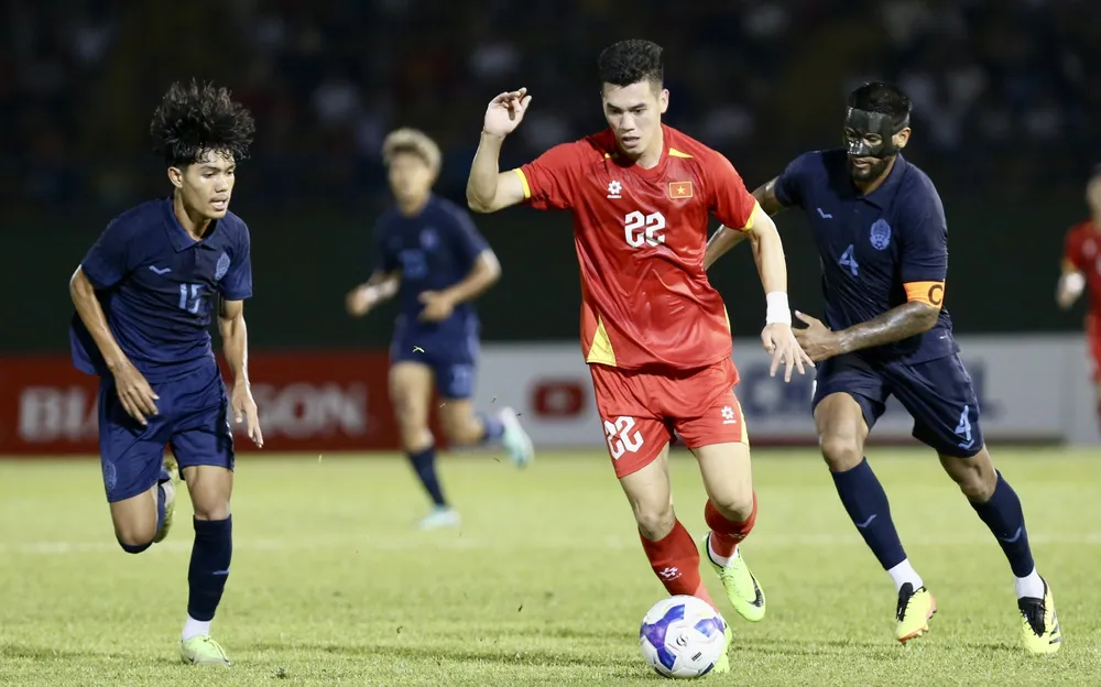 Không có tiền đạo nào của đội tuyển Việt Nam ghi bàn hay trực tiếp kiến tạo cho đồng lập công. ẢNH: DŨNG PHƯƠNG 