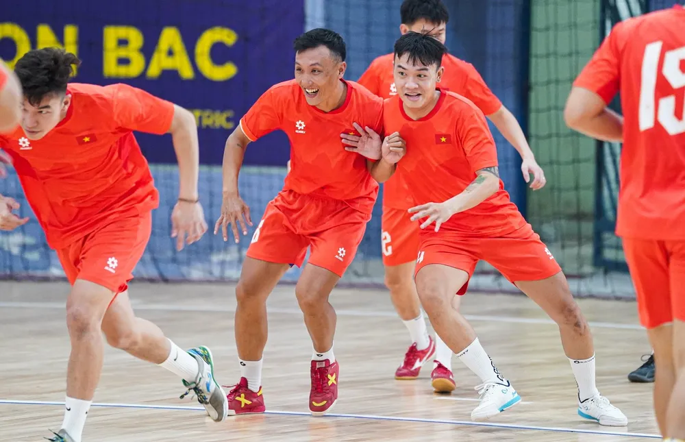 Đội tuyển futsal Việt Nam đang tích cực tập luyện tại Nhà thi đấu Futsal quận 8. ẢNH: ANH TRẦN 