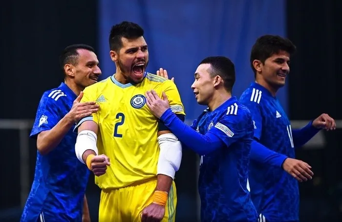 euro-futsal-2022-finlandia-x-cazaquistao-fase-grupos-.jpg