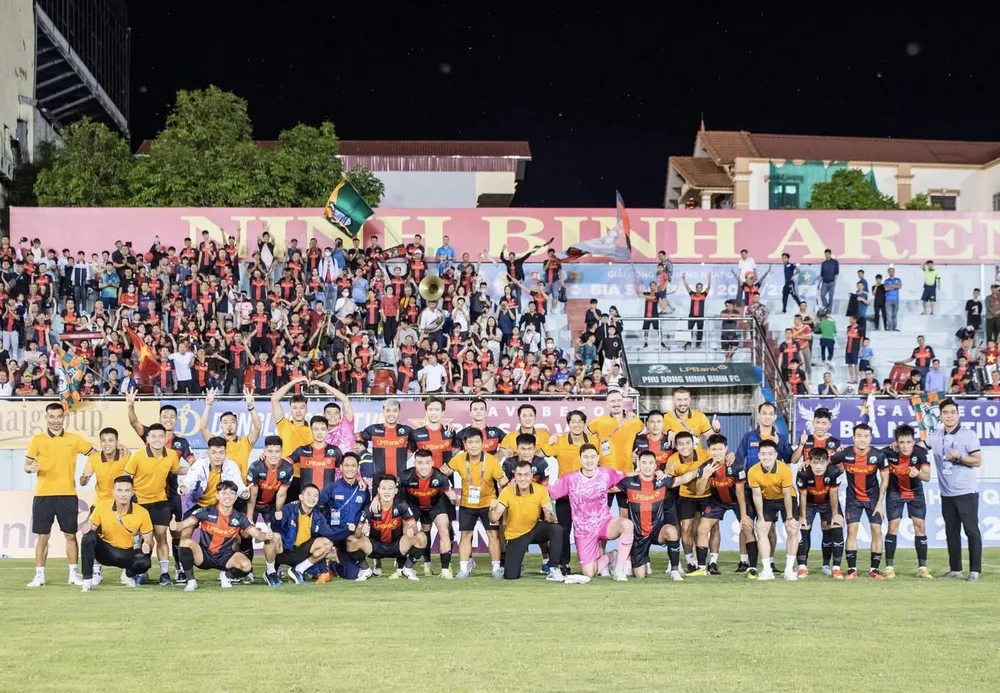 Ninh Bình trở lại V-League sau thời gian dài vắng bóng. ẢNH: MINH ĐỨC