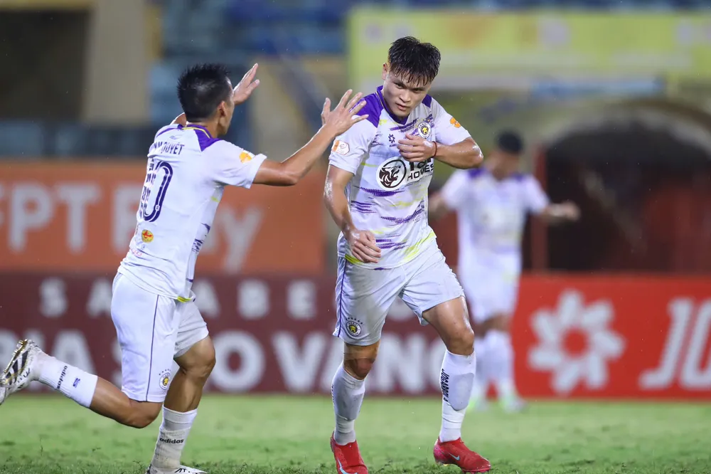 Phạm Tuấn Hải toả sáng ở trận đấu với CLB TPHCM. ẢNH: MINH HOÀNG