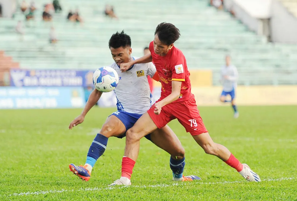 Huế đối diện áp lực phải thắng Long An để nuôi tiếp hy vọng trụ hạng. 