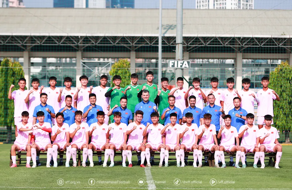 U16 Việt Nam lên đường sang Trung Quốc tham dự Giải giao hữu U16 quốc tế CFA Team China 2025