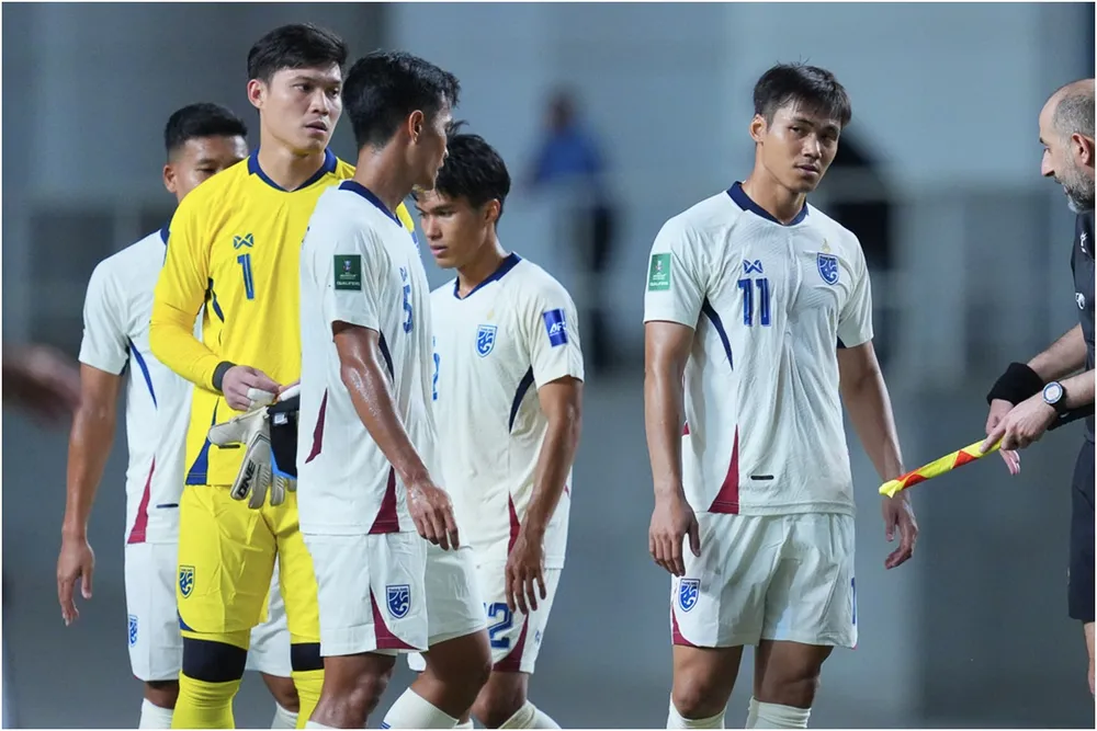 Nỗi buồn của các cầu thủ Thái Lan. ẢNH: FAT