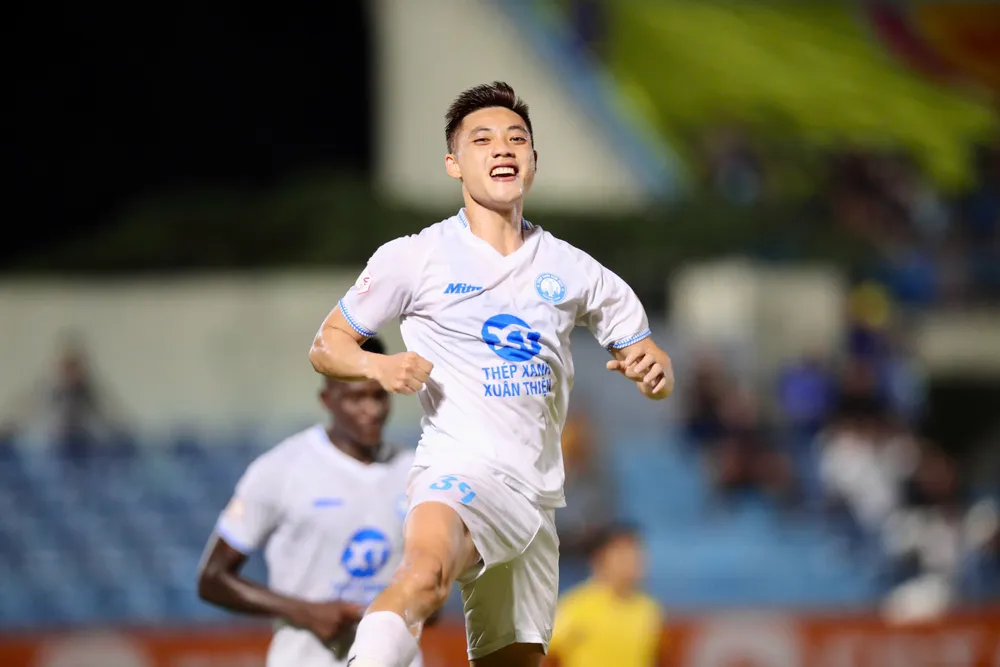 Nam Định vô địch V-League 2024-2025 sớm một vòng