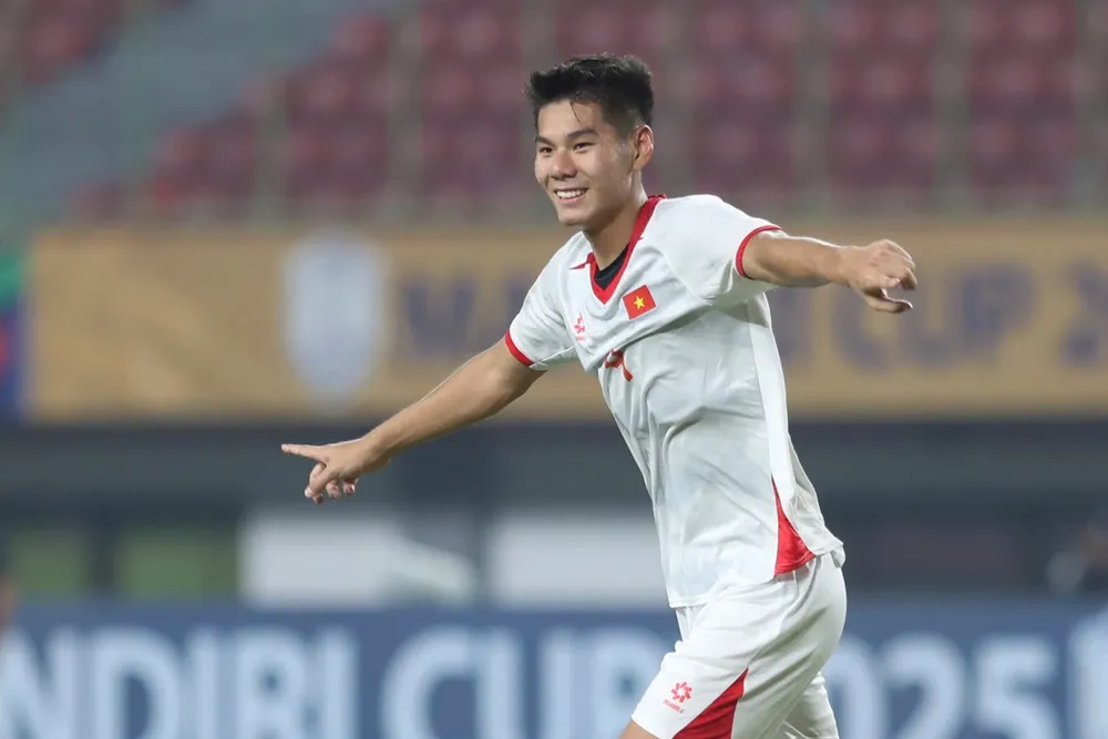 Nguyễn Hiểu Minh ăn mừng bàn thắng ghi cho U23 Việt Nam. ẢNH: ANH KHOA 