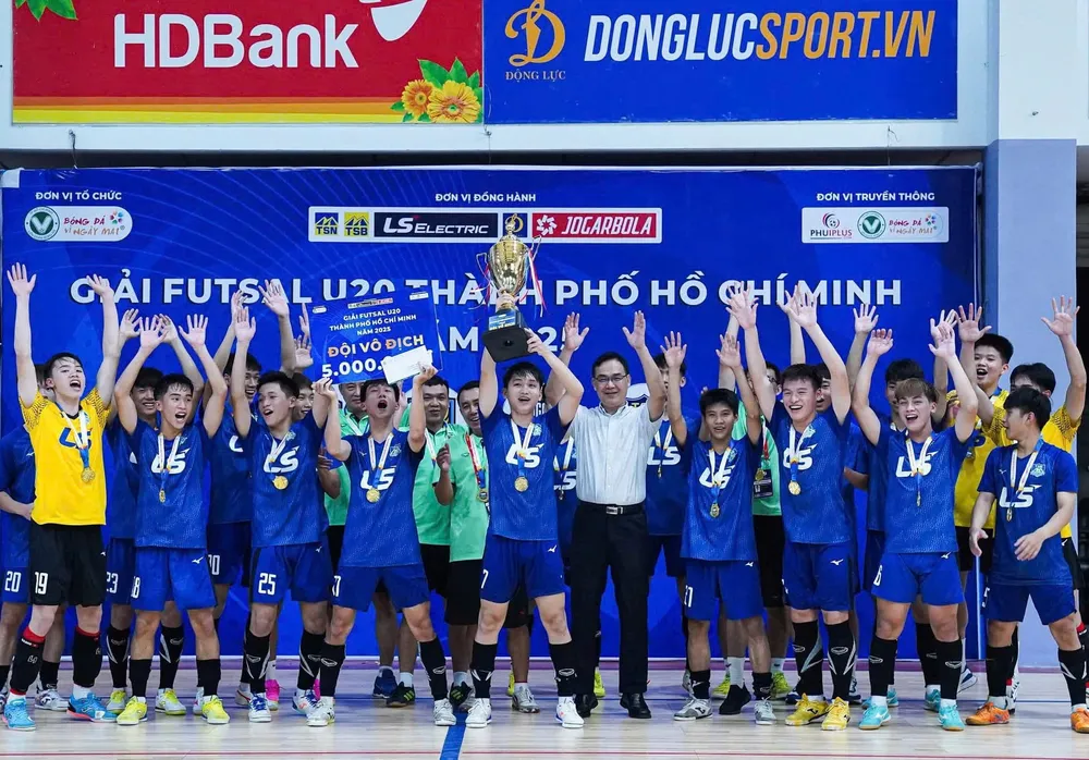 U20 Futsal Thái Sơn Nam bảo vệ thành công danh hiệu tại Giải U20 Futsal TPHCM 2025. ẢNH: ANH TRẦN