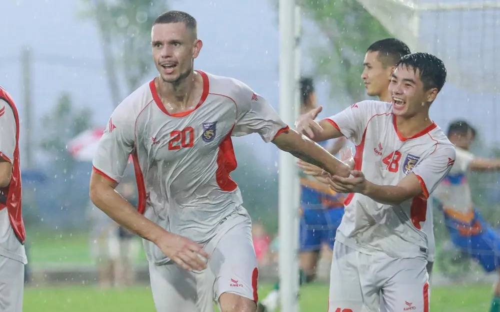 Ngoại binh Kaina Nunes ghi bàn cho Bắc Ninh ở trận giao hữu gần nhất với Đồng Nai.