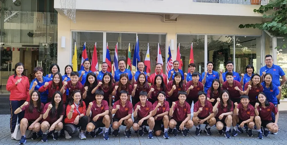 Đội tuyển nữ Việt Nam quyết tâm vượt khó để giành vé vào vòng bán kết SEA Games 33. ẢNH: ANH THƯ