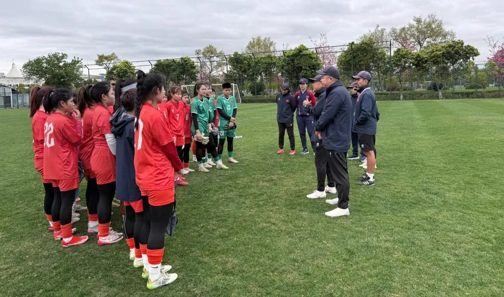 U20 nữ Việt Nam đang tập huấn tại Trung Quốc. ẢNH: NHẬT ĐOÀN 