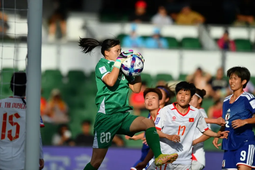 Khổng Thị Hằng.jpg