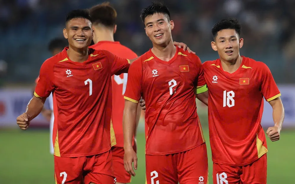 Đội tuyển Việt Nam thắng dễ 3-0 trước Bangladesh. ẢNH: MINH HOÀNG 