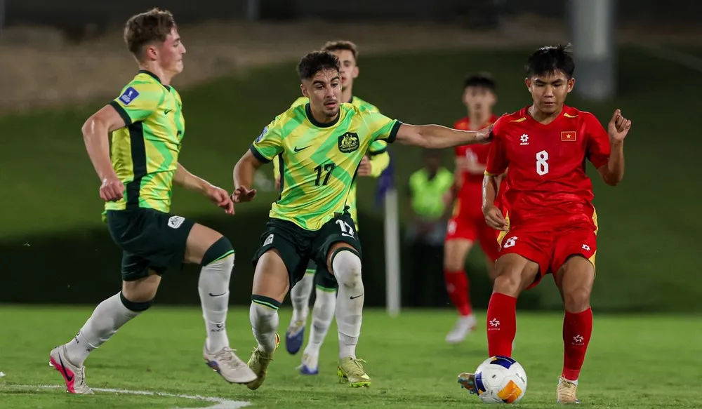 U17 Việt Nam đón nhận thất bại trước Australia. ẢNH: AFC 