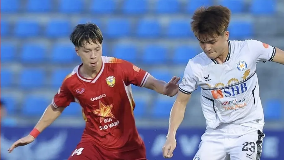 Hà Tĩnh khiến Đà Nẵng tiếp tục đua trụ hạng V-League đến vòng cuối cùng. ẢNH: VPF 