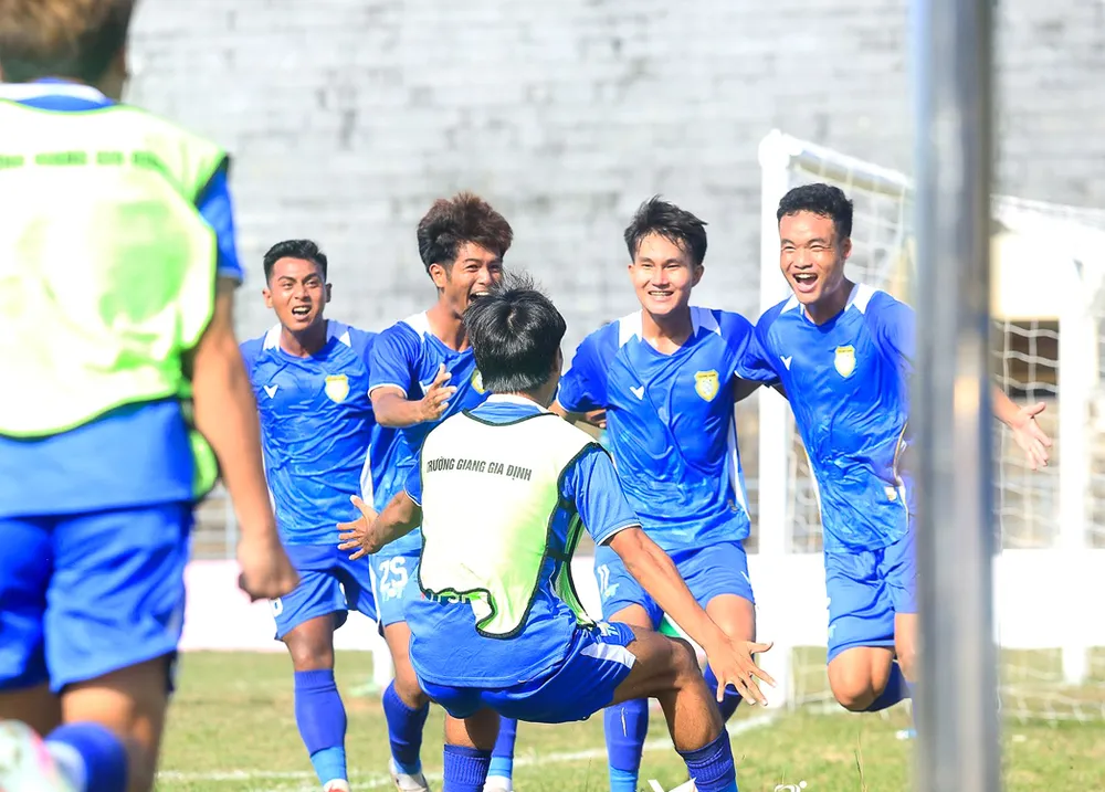 Gia Định là đại diện của TPHCM tham dự vòng chung kết Giải hạng Nhì quốc gia 2026. ẢNH: NHẬT ĐOÀN 
