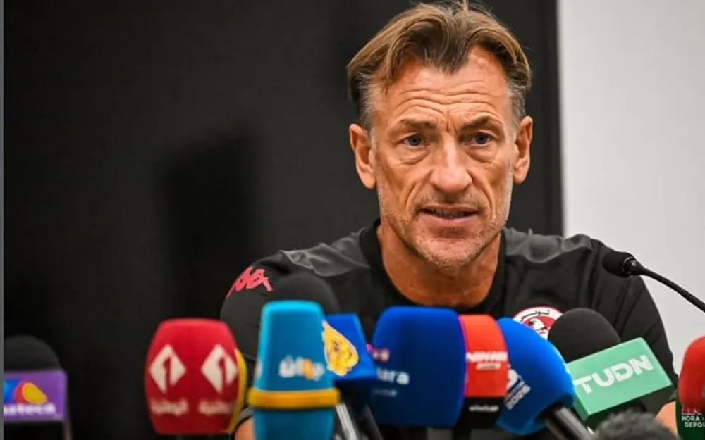 Liên đoàn Bóng đá Tunisia (FTF) tổ chức họp báo ra mắt tân HLV Herve Renard. ẢNH: FTF 