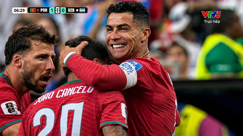 Cristiano Ronaldo trở thành cầu thủ đầu tiên ghi bàn ở 6 kỳ World Cup liên tiếp. ẢNH: VTV 