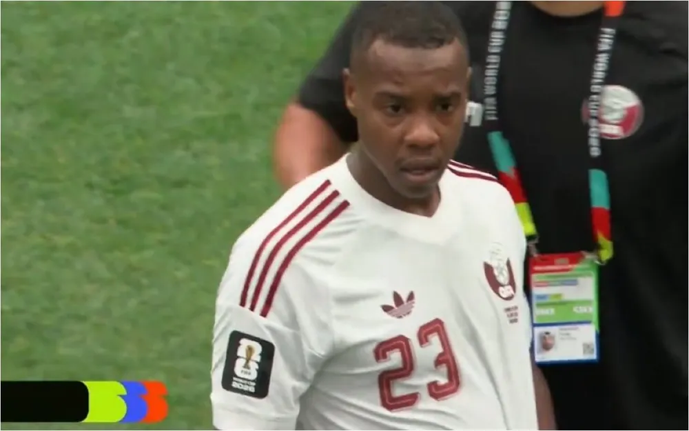 Tiền vệ Assim Madibo bị FIFA cấm thi đấu 5 trận vì phạm lỗi nguy hiểm với đồng nghiệp Canada