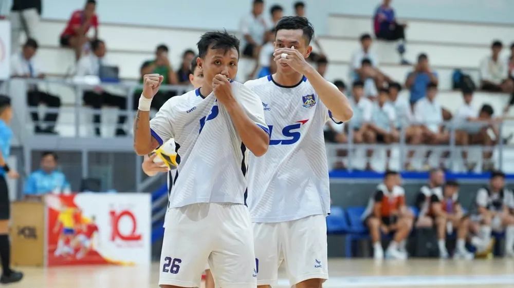 Nguyễn Minh Trí (26) ăn mừng bàn thắng đầu tiên tại mùa giải 2026. ẢNH: TÂM HÀ