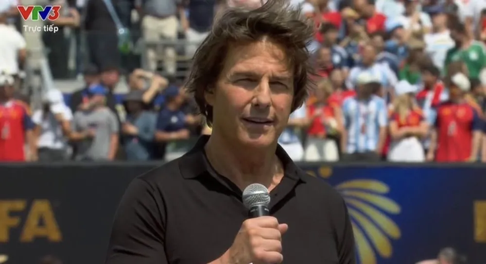 Nam diễn viên Tom Cruise xuất hiện ở lễ bế mạc World Cup 2026. ẢNH: CHỤP MÀN HÌNH VTV