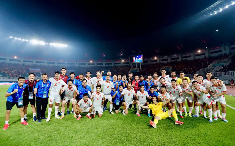 Đội tuyển Việt Nam đang đứng trước cơ hội vào bán kết ASEAN Cup 2026 với ngôi đầu bảng A. ẢNH: NHẬT ĐOÀN