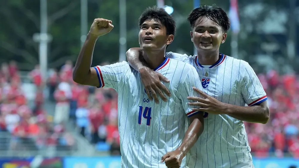Các tuyển thủ Thái Lan tiến gần tấm vé vào chung kết ASEAN Cup 2026. ẢNH: FAT